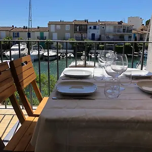 Studio 2/4 Pers à Port Grimaud